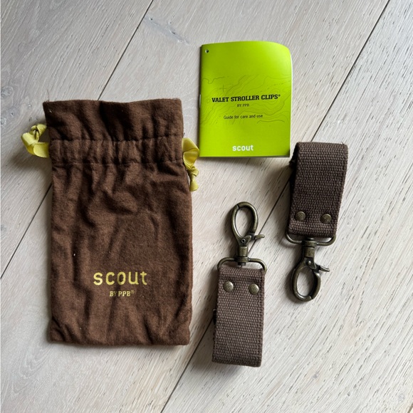 Scout Diaper Bag - Picture 4 of 14